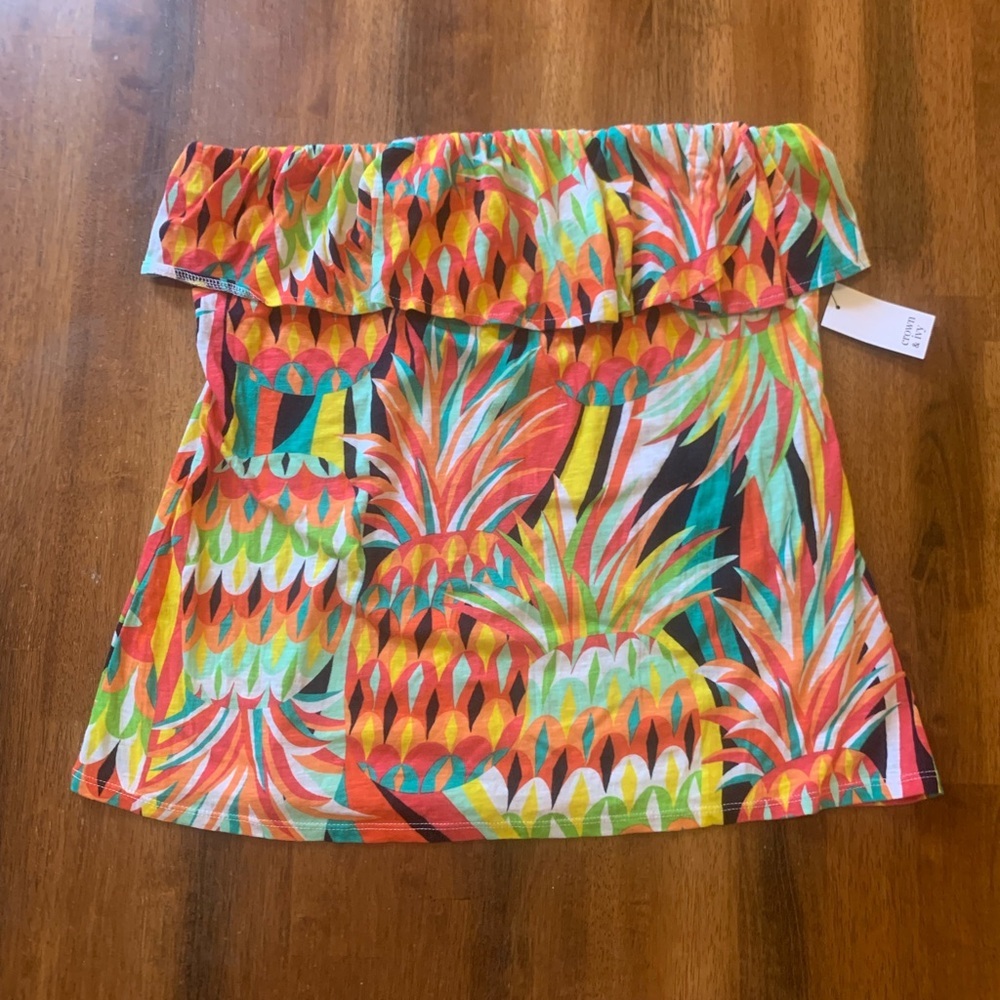 Crown & Ivy top NWT Large Multi color tropical print sleeveless with elastic top
